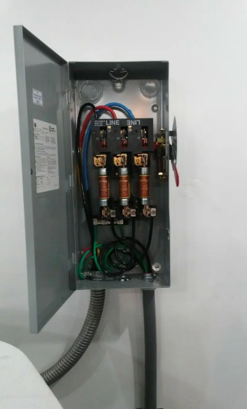 Three-phase disconnect switch installed for Smoke Detector Installation in Lake Geneva
